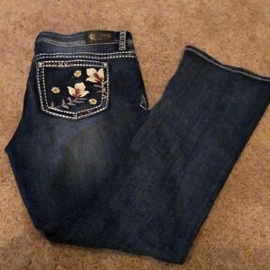 Shyanne Women’s Floral Pocket Bootcut Jeans